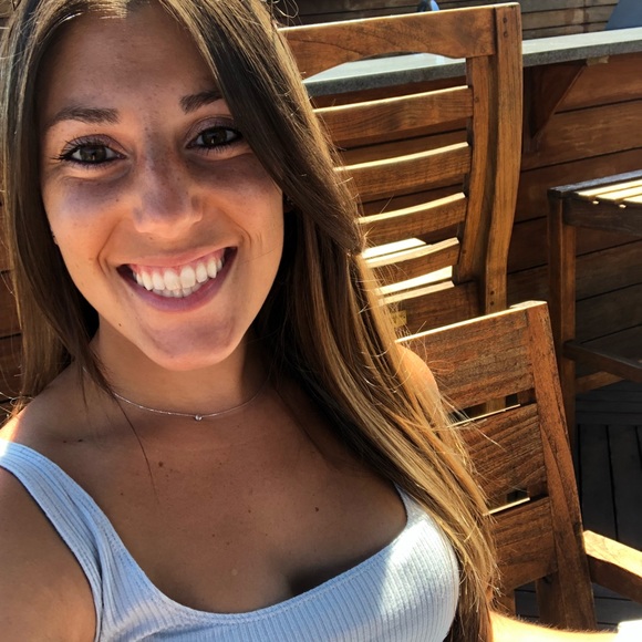 Meet your Posher, Dana - Picture 4 of 4